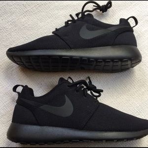 Nike Roshe Men’s size 8